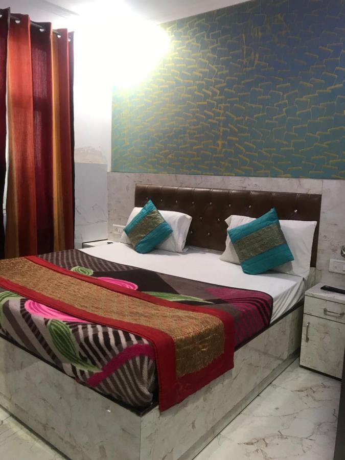 Hotel O Kanak Palace 新德里 外观 照片