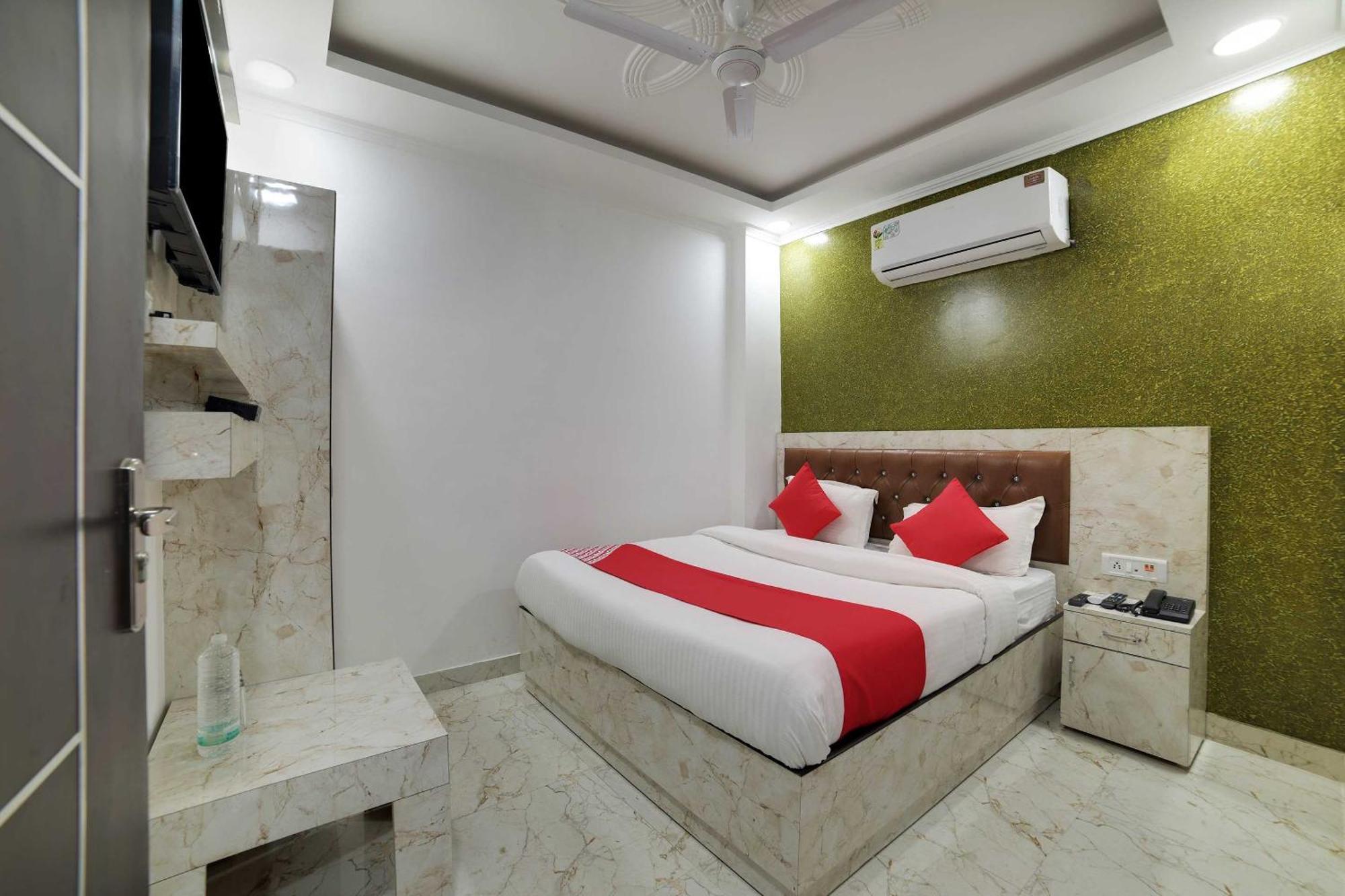 Hotel O Kanak Palace 新德里 外观 照片